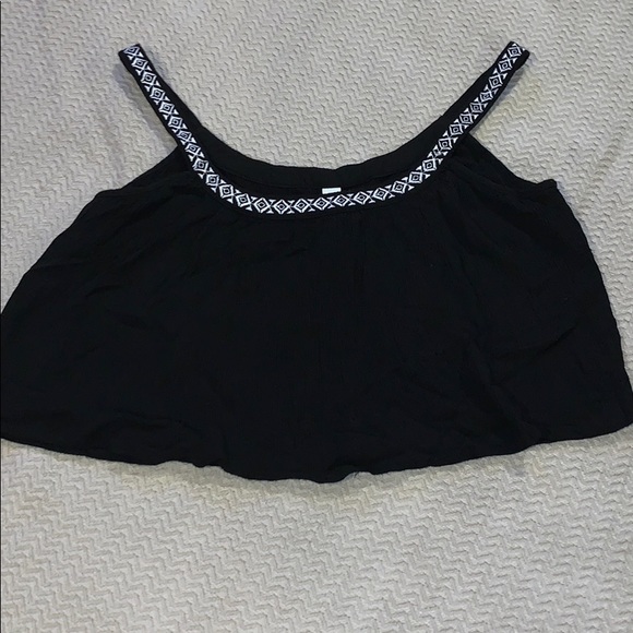 Black flowy crop top - Picture 1 of 3